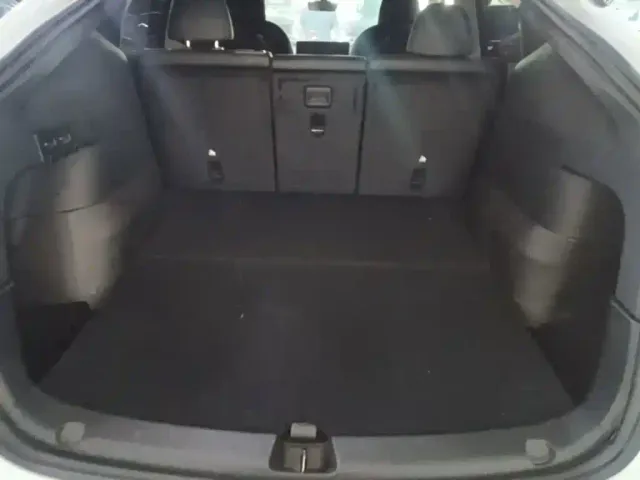Tesla Model Y — Фото автомобиля 18