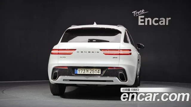 Genesis GV70 2.5T Бензин AWD — Фото автомобиля 4