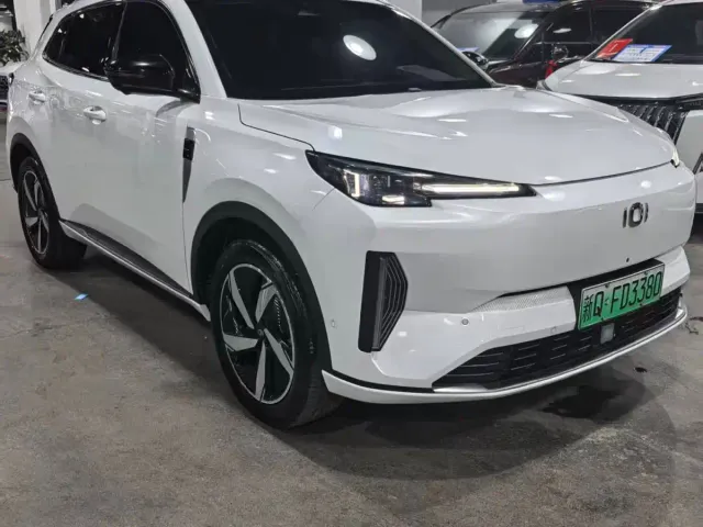 Changan Qiyuan Q05 — Фото автомобиля 2