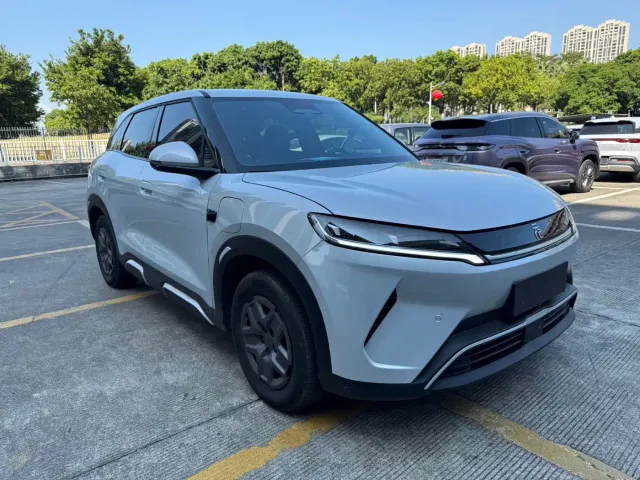 BYD Yuan UP — Фото автомобиля 3