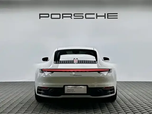 Porsche 911 — Фото автомобиля 5