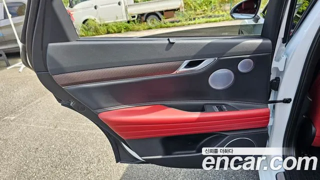 Genesis G80 Бензин 2.5 турбо AWD — Фото автомобиля 7