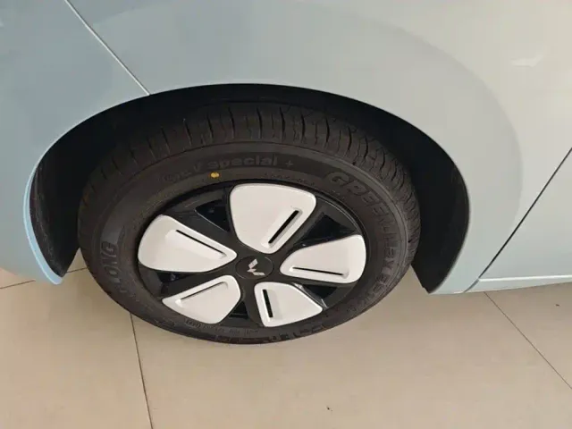 Wuling Hongguang Mini EV — Фото автомобиля 22