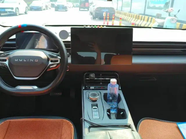 Wuling Starlight — Фото автомобиля 12
