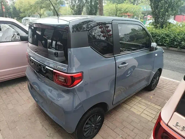 Wuling Hongguang Mini EV — Фото автомобиля 6