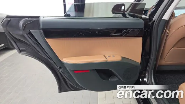 Hyundai Grandeur GN7 — Фото автомобиля 14