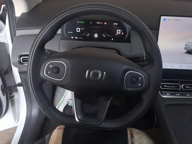 Changan Qiyuan Q05 — Фото автомобиля 15