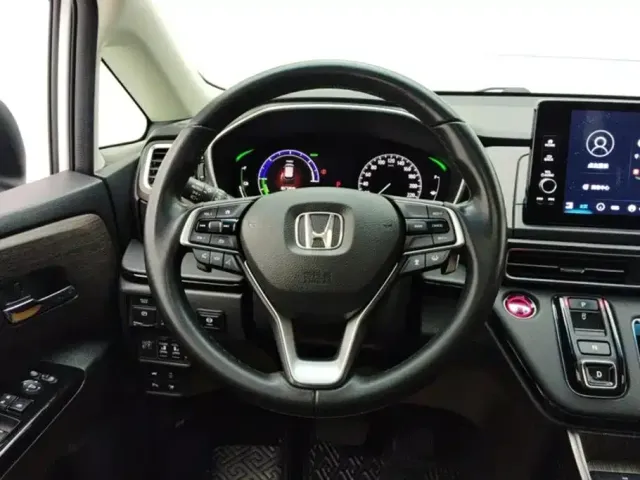 Honda Odyssey — Фото автомобиля 15