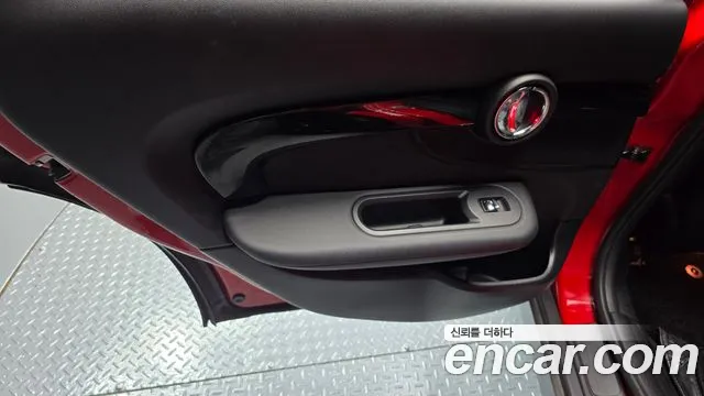 MINI Clubman — Фото автомобиля 14