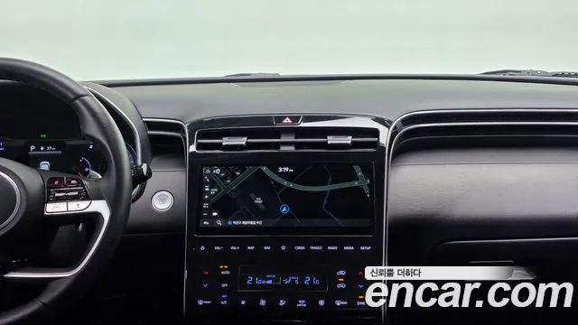 Hyundai Tucson Tucson (NX4) Бензин 1.6 турбо 2WD — Фото автомобиля 16