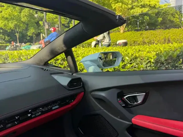 Lamborghini Huracan — Фото автомобиля 2
