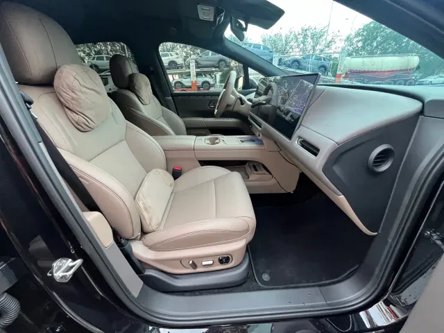 Li Auto i6 — Фото автомобиля 14
