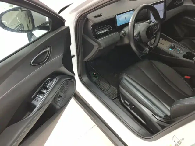 BYD Seal 06 — Фото автомобиля 15