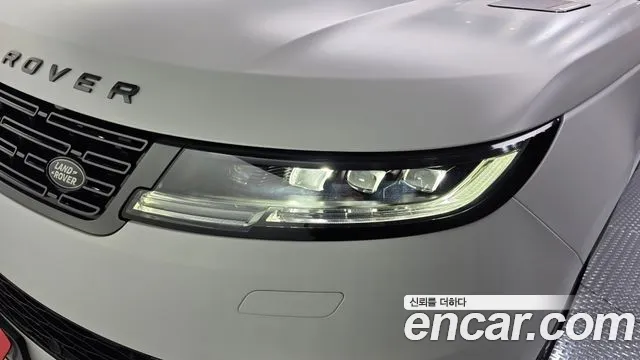 Land Rover Range Rover Sport — Фото автомобиля 18
