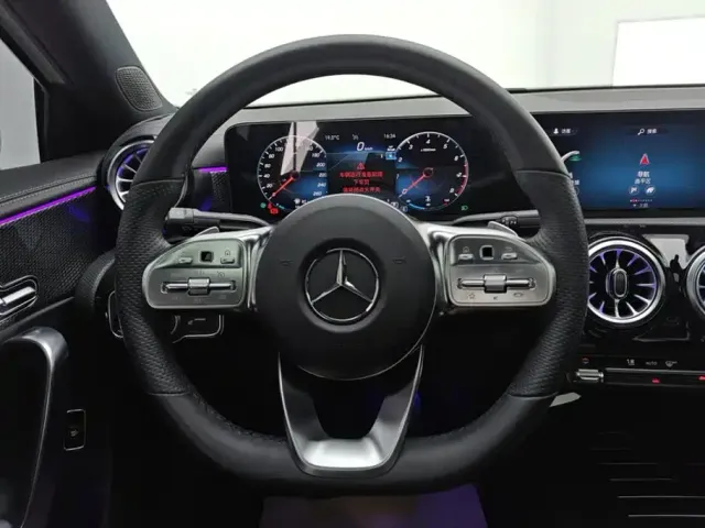 Mercedes-Benz A-Class — Фото автомобиля 15