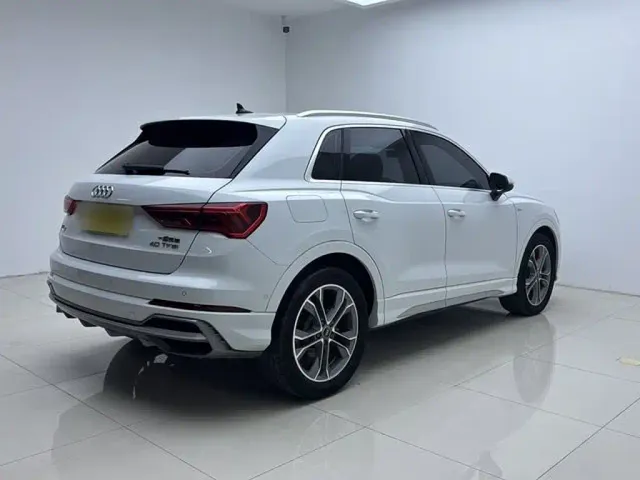 Audi Q3 — Фото автомобиля 9