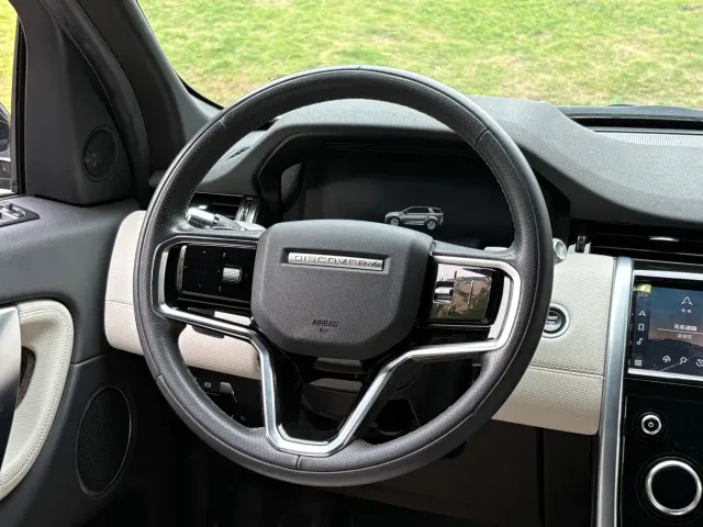 Land Rover Discovery Sport — Фото автомобиля 9