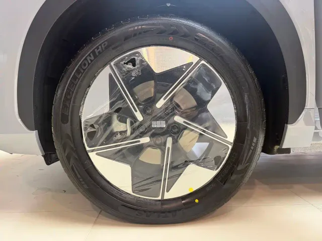 Geely Galaxy E5 — Фото автомобиля 16