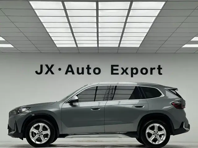 BMW X1 — Фото автомобиля 4