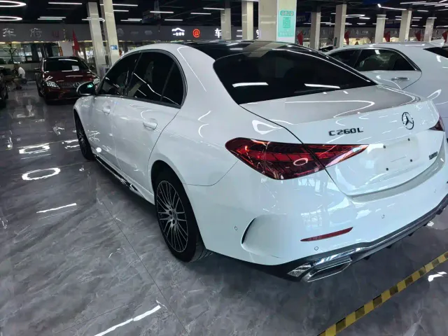 Mercedes-Benz C-Class — Фото автомобиля 9