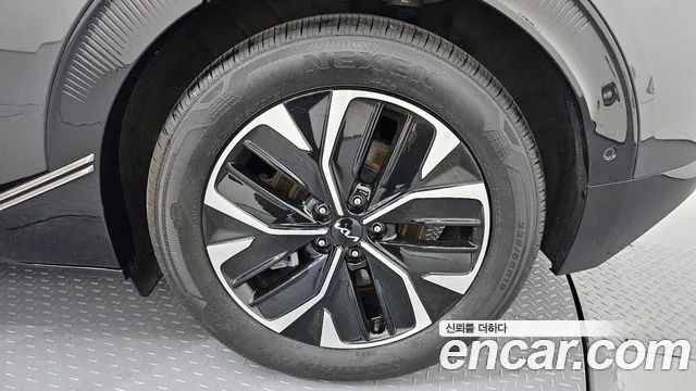 Kia EV6 Long Range — Фото автомобиля 21