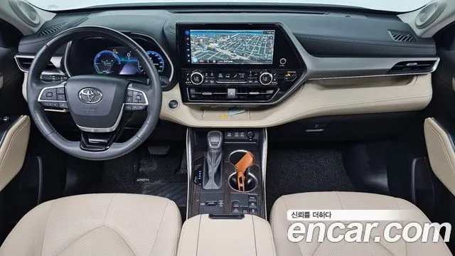 Фотография автомобиля — Toyota Highlander