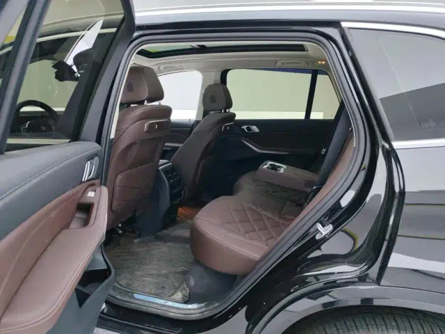 BMW X5 — Фото автомобиля 11