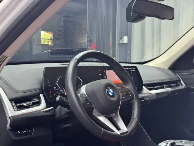 BMW X1 — Фото автомобиля 5