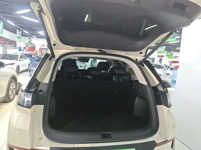 BYD Sealion 05 EV — Фото автомобиля 18