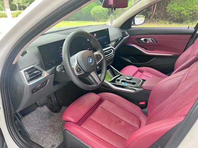 BMW i3 — Фото автомобиля 7