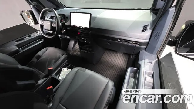 Kia PV5 — Фото автомобиля 10