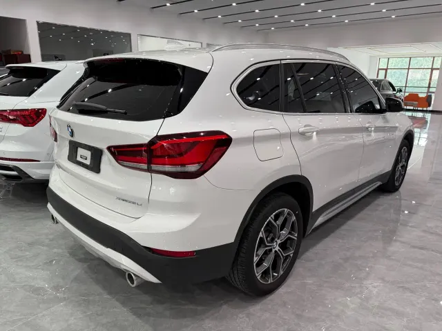 BMW X1 — Фото автомобиля 6