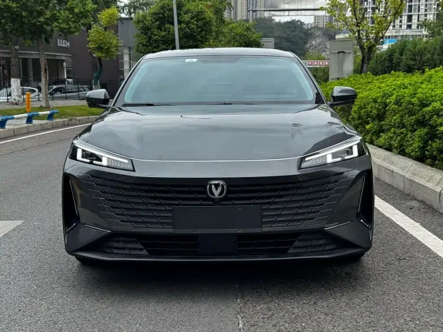 Changan Lamore — Фото автомобиля 2