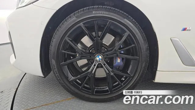 BMW 5 Series G30 — Фото автомобиля 5