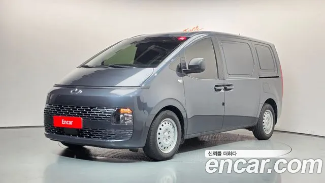 Фотография автомобиля — Hyundai Staria