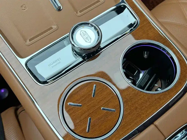 Maextro S800 — Фото автомобиля 15