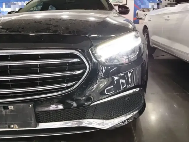 Mercedes-Benz Mercedes-Benz E-Class 2022 Facelift E 260 L — Фото автомобиля 23