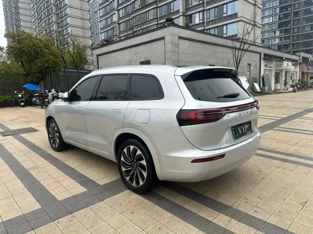Aito M7 — Фото автомобиля 12