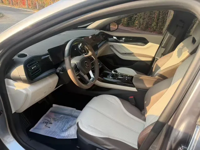 BYD Qin PLUS — Фото автомобиля 8