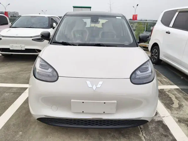 Wuling Bingo — Фото автомобиля 2