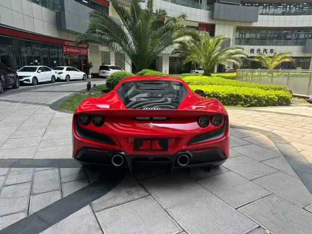 Ferrari F8 — Фото автомобиля 4