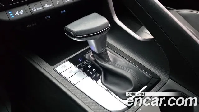 Hyundai AVANTE Avante (CN7) — Фото автомобиля 9