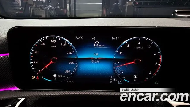 Mercedes-Benz A-Class W177 — Фото автомобиля 8