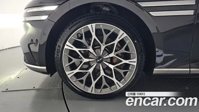 Genesis G90 RS4 — Фото автомобиля 5