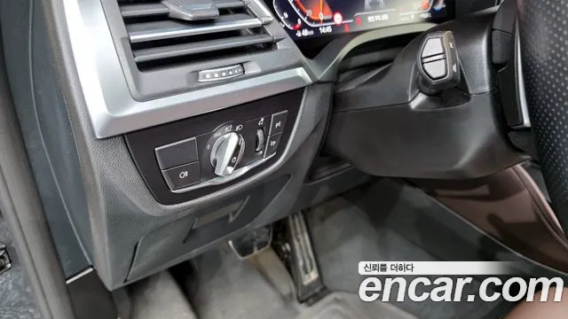 BMW X4 xDrive20i M Sport Pro Special Edition — Фото автомобиля 16