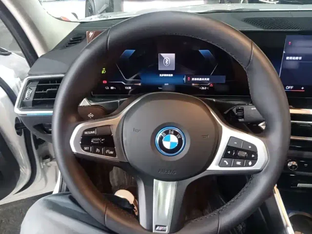 BMW i3 — Фото автомобиля 10