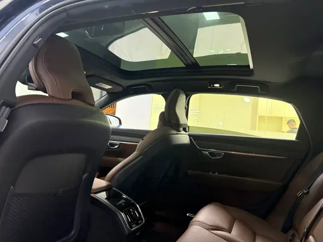 Volvo S90 — Фото автомобиля 16
