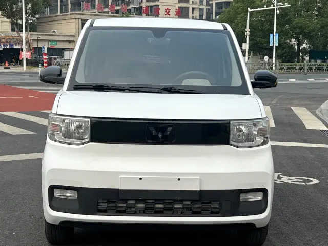 Wuling Hongguang Mini EV — Фото автомобиля 3
