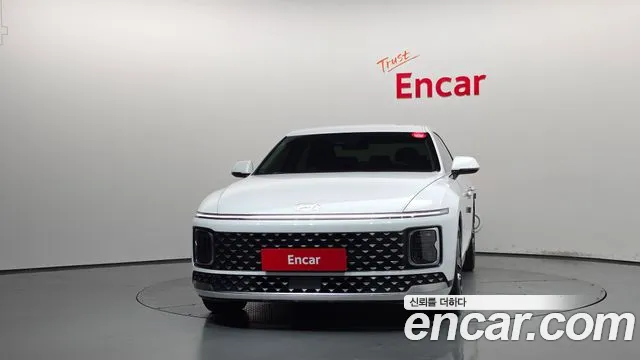 Hyundai Grandeur GN7 — Фото автомобиля 3