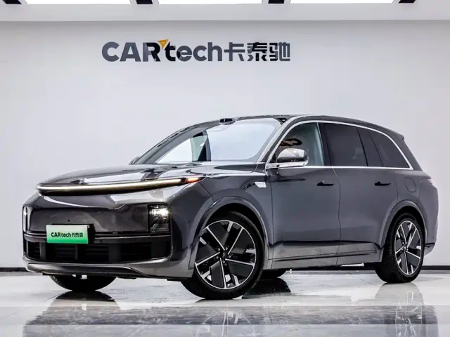 Li Auto L8 — Фото автомобиля 2